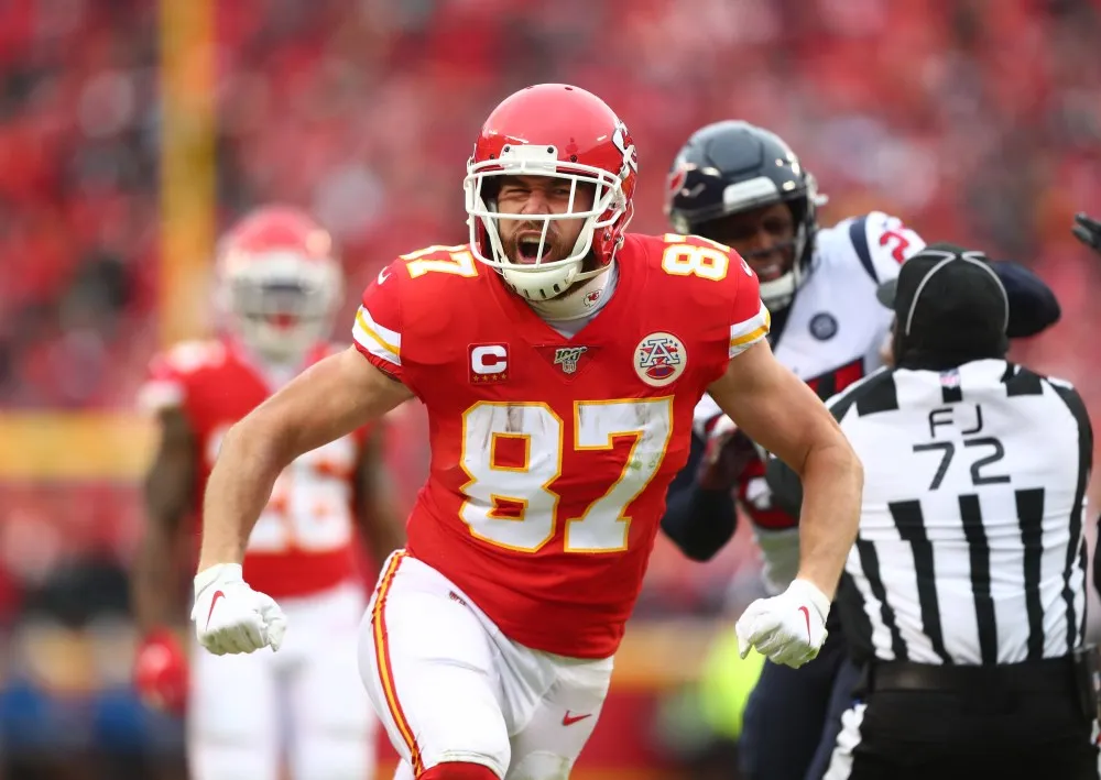 Chiefs' Travis Kelce promoting COVID-19 vaccination with Walgreens