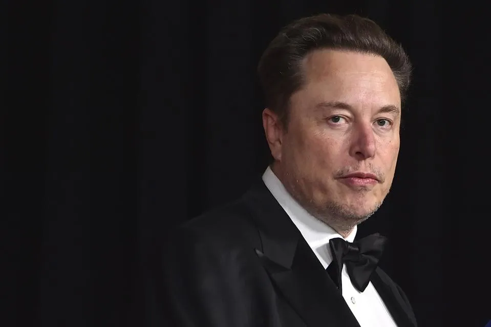 Elon Musk's net worth drops $11 billion after Tesla Robotaxi delay