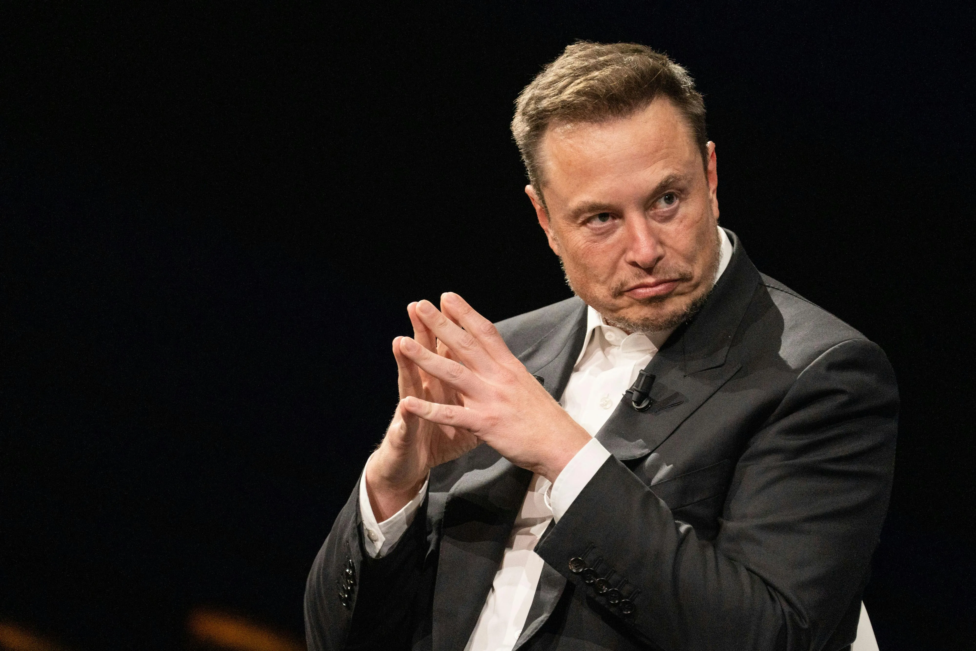 Report: Elon Musk Has Been Chatting Up Putin While Aiding Ukraine | The New  Republic