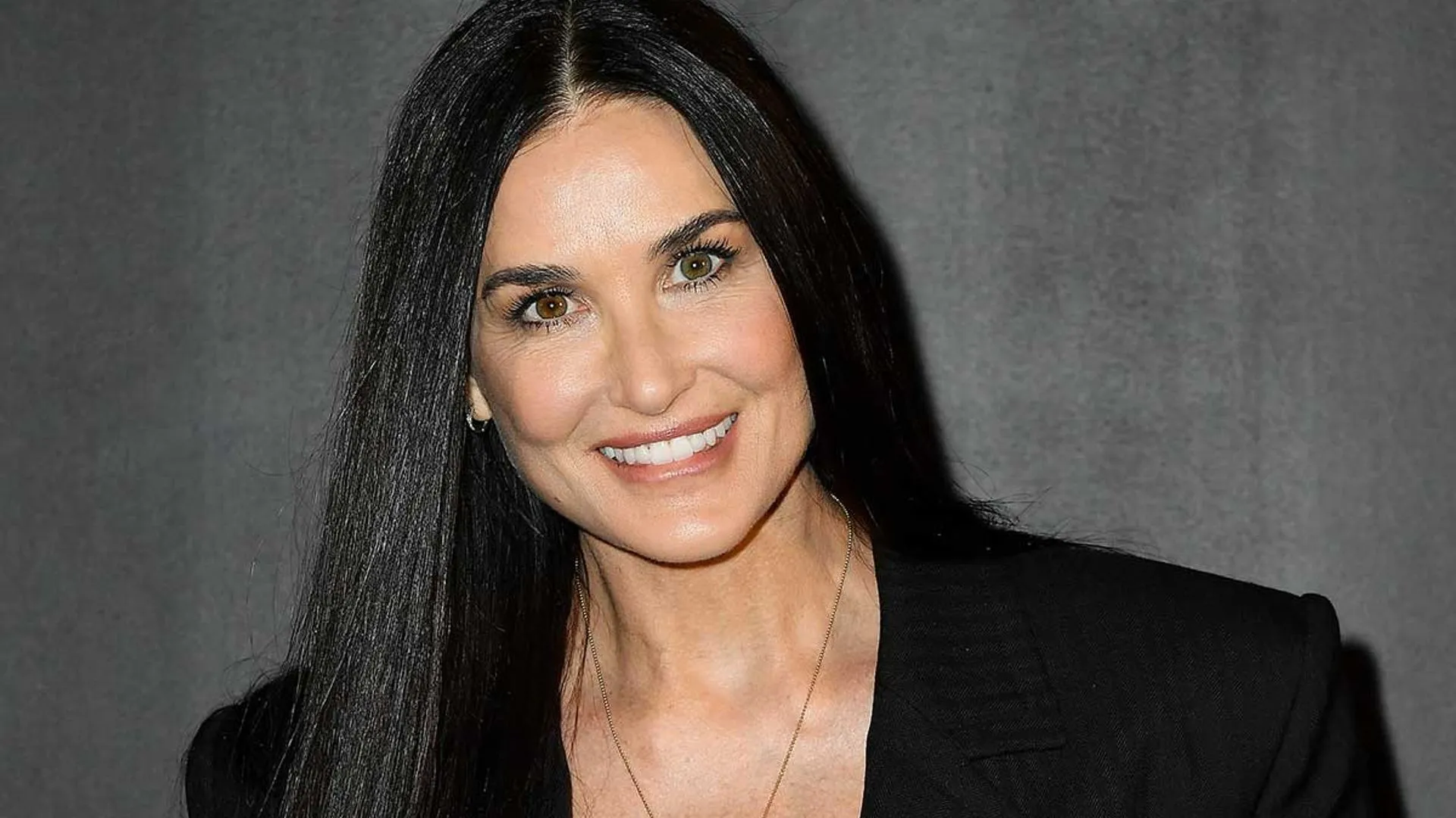 Demi Moore, 60, raises questions with appearance as fans ask the same ...