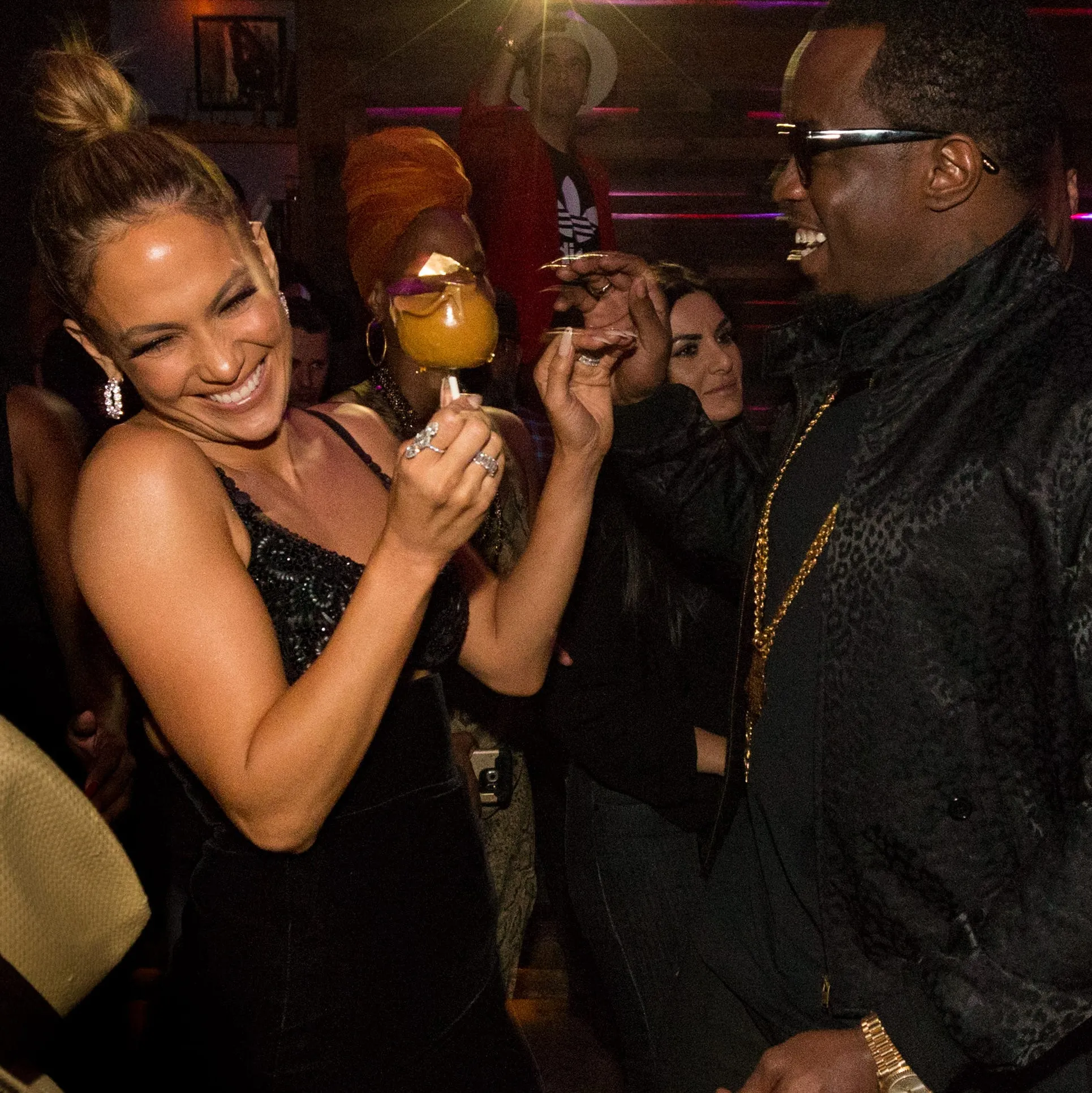 Jennifer Lopez's Ex Diddy Posts Thirsty Comment on Her Instagram - J.Lo and  Diddy's Relationship After Dating