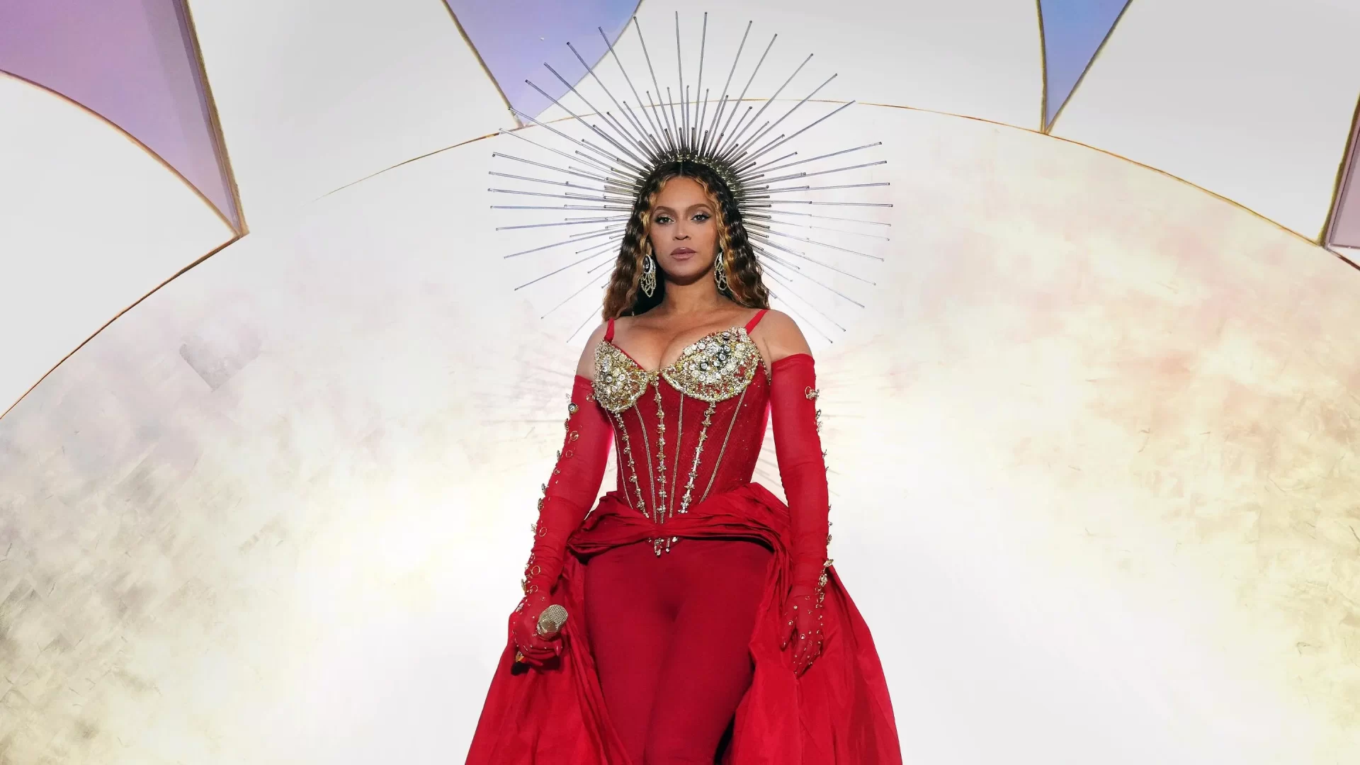 Ca sĩ Beyoncé sắp thành tỉ phú