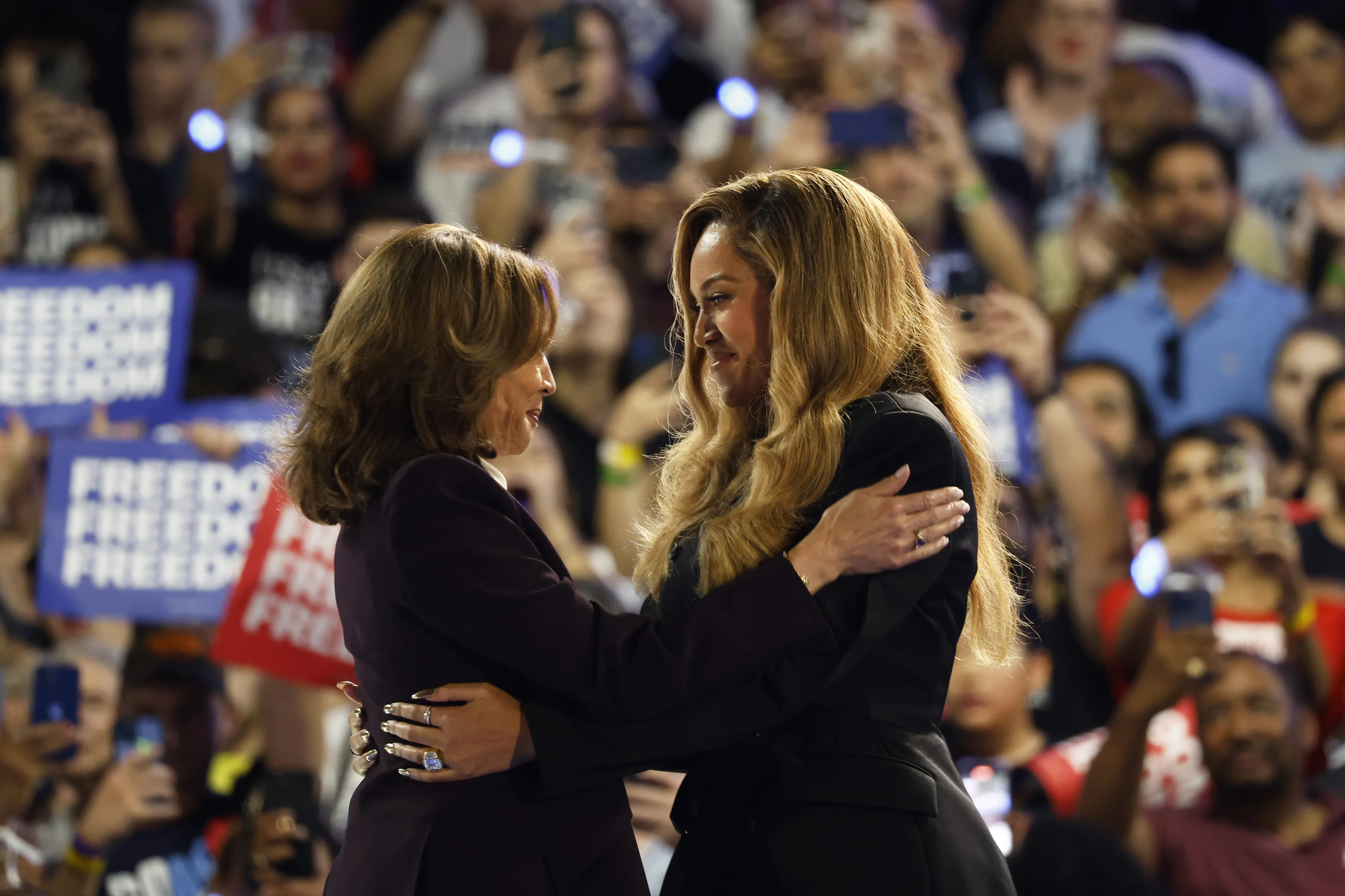 Harris unleashes the star power of Beyoncé at raucous Houston rally -  POLITICO