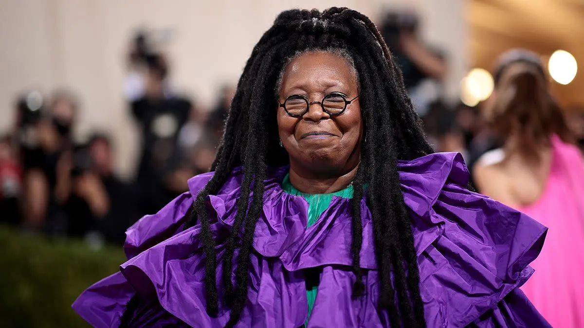 Fact Check: Whoopi Goldberg 'Panics After Losing Everything' in Lawsuit  Brought by Jason Aldean?