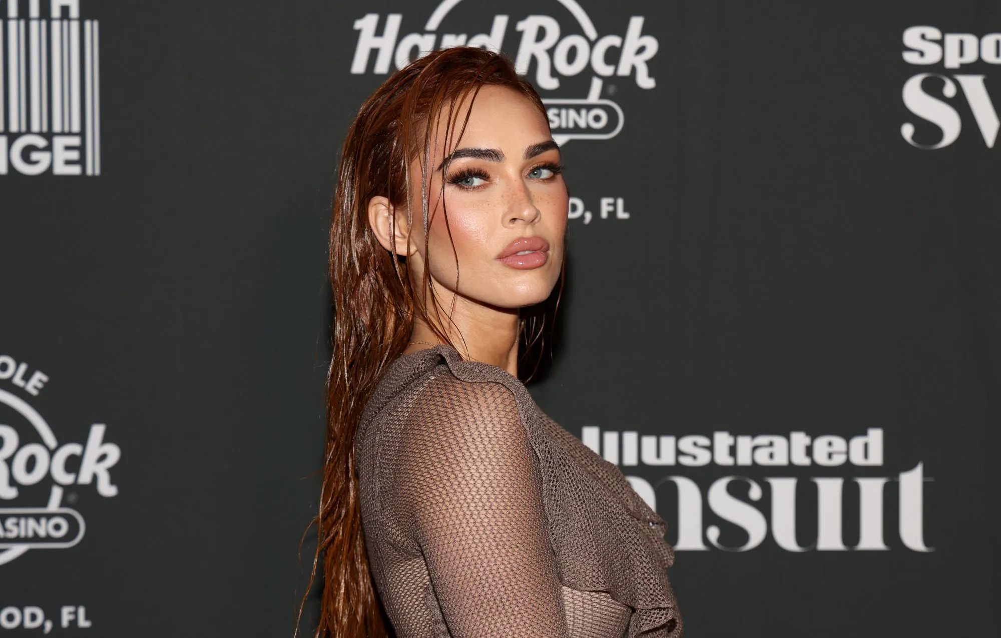 Megan Fox responde a los "bichos raros" después de compartir el GoFundMe de un amigo