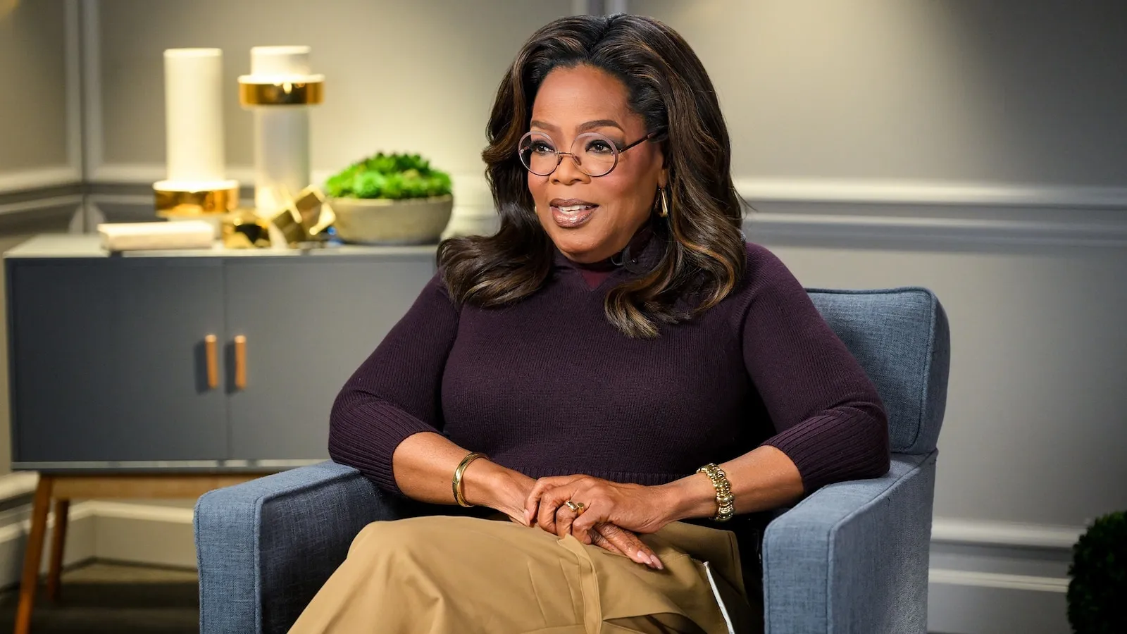 Oprah Winfrey discusses her experience using AI: 'We should honor it ...