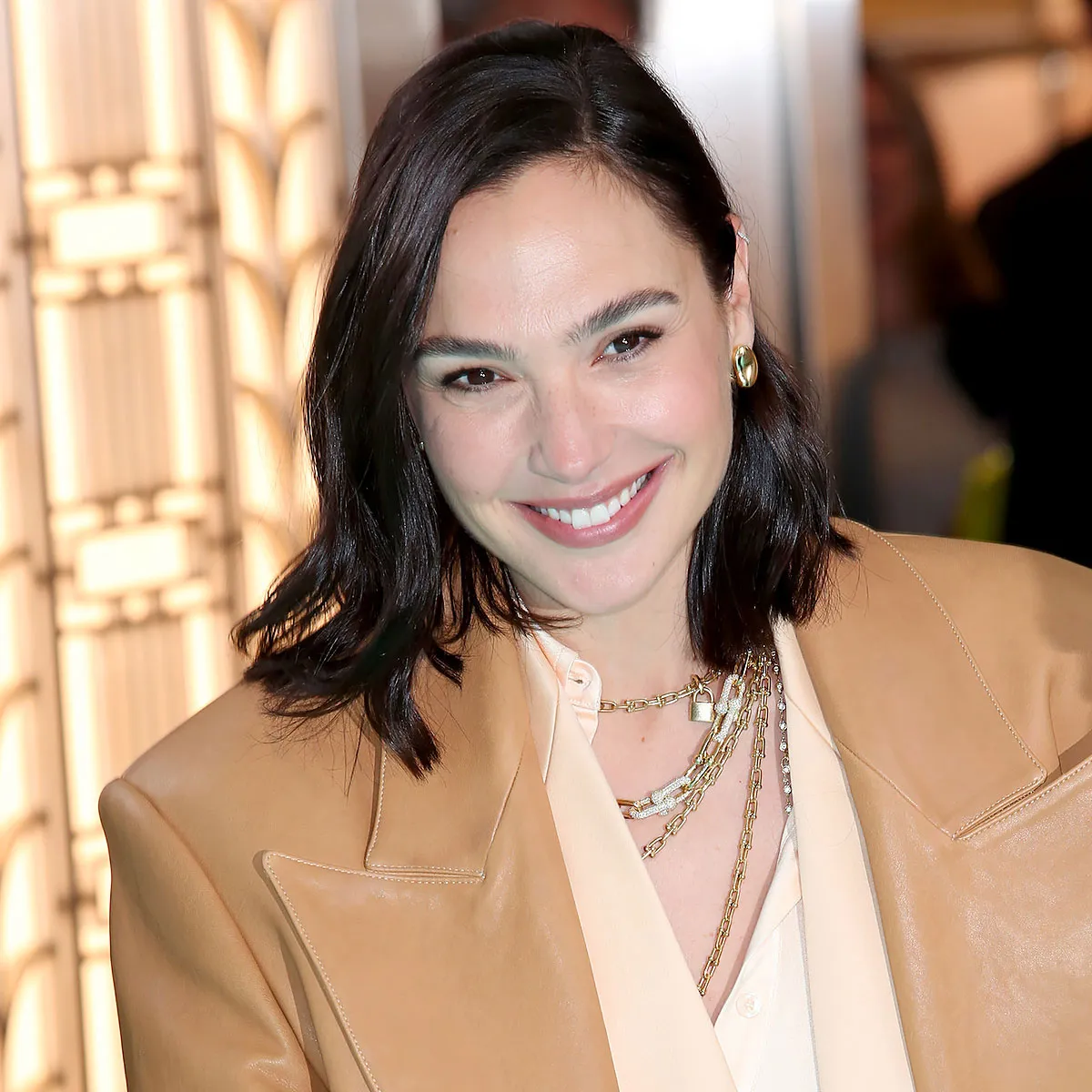 Gal Gadot Wears Two Show-Stopping Outfits For Tiffany & Co.'s Flagship ...