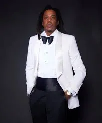 Jay-Z thinks choosing himself for the Super Bowl halftime show would be selfish, yet he leaves fans optimistic about the possibility. “To get on stage? I don’t know. I thought it would be selfish to pick myself too early, so maybe one year, maybe.” He said Do you want to see HOV on the Super Bowl halftime stage? #bfeupdates #baboonforestmedia #jayz #superbowl