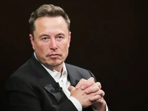 Từng tuyên bố mình 'vô gia cư', Elon Musk vừa bị 'bóc phốt' đang sở hữu một  căn nhà trị giá 7 triệu USD, rộng 7.000 m2