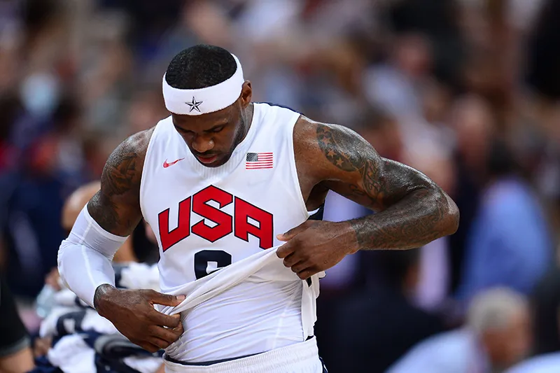 LeBron James úp mở khả năng thi đấu ở FIBA World Cup 2019 - Bóng rổ 24h. Tin tức bóng rổ