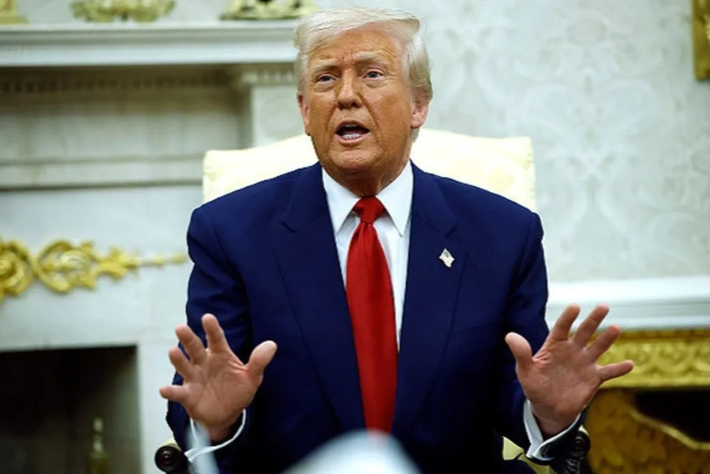 Ông Trump cân nhắc miễn trừ một số nước khỏi mức thuế tối thiểu 10% - 1 Ông Trump cân nhắc miễn trừ một số nước khỏi mức thuế tối thiểu 10% - 1